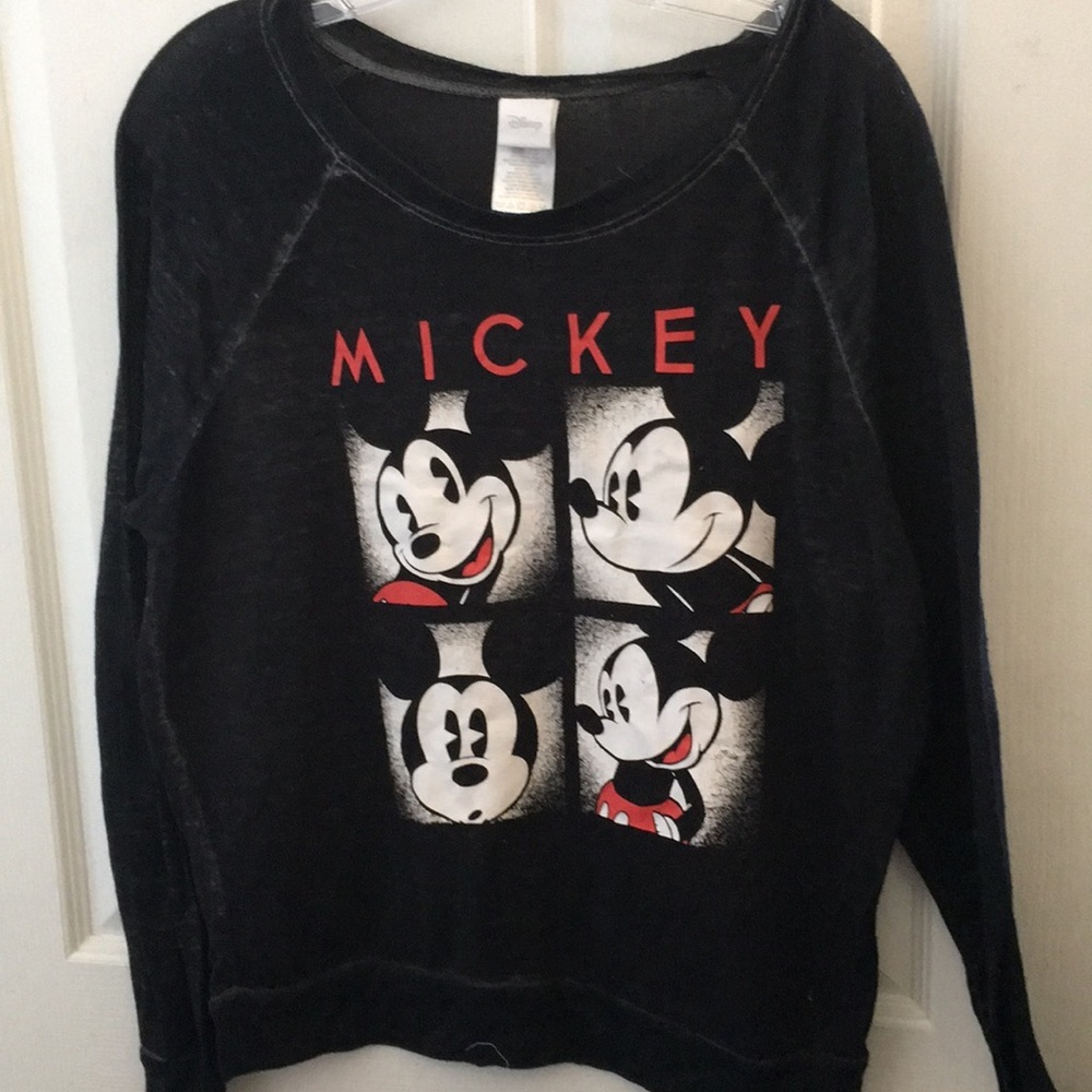 FINAL MARKDOWN Ladies Disney top large